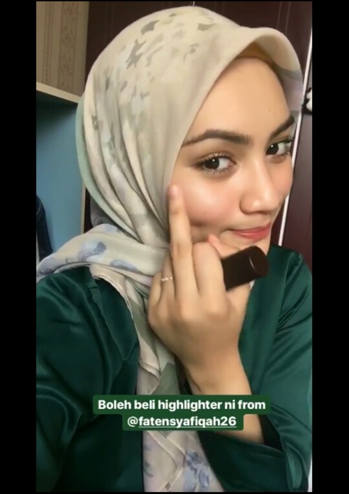 potatoheads-world: Awek tudung instafamous paling aku minat. Kalau dapat awek ni, dari hujung rambut