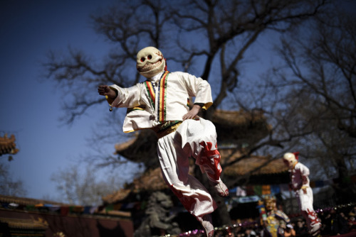 Bump up your buddhist ghost beating skills: With an excellent choice of smiley skull style, the perf