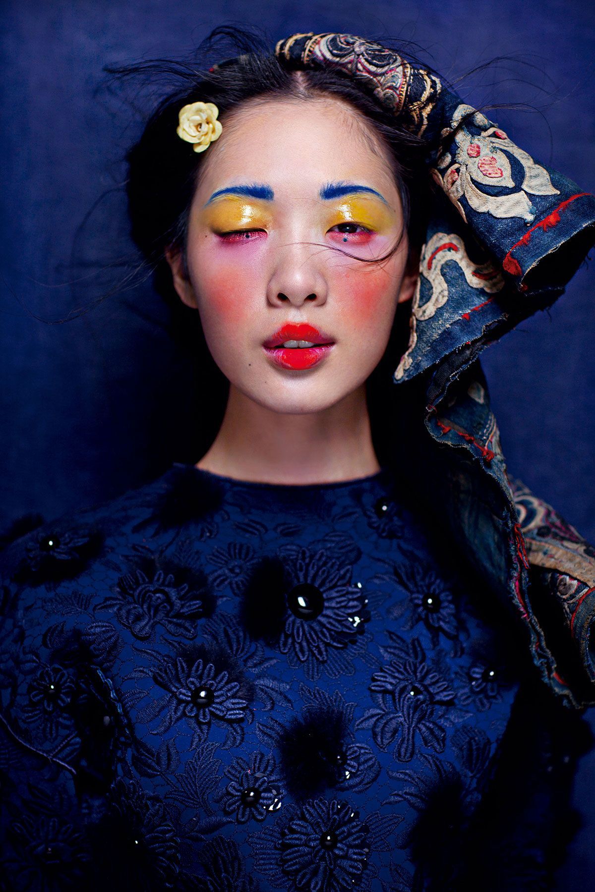 acciotico:  i-donline: Chen Man’s i-D archive. LOOK 