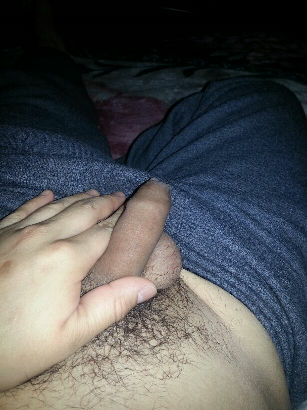 betomartinez:  Thanks Chris for the sexy pics!  He sent me his phone number but