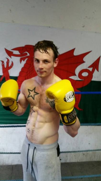 slaaphead:dewch ymlaen Cymru.!