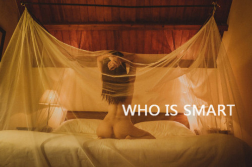 chinaxuyun:whoissmart:闺房之乐上海欲女，喜欢3P和露出，男友深度绿帽癌，能约的加微信shsaobi07，上海、广州单男最好，屌丝勿扰！