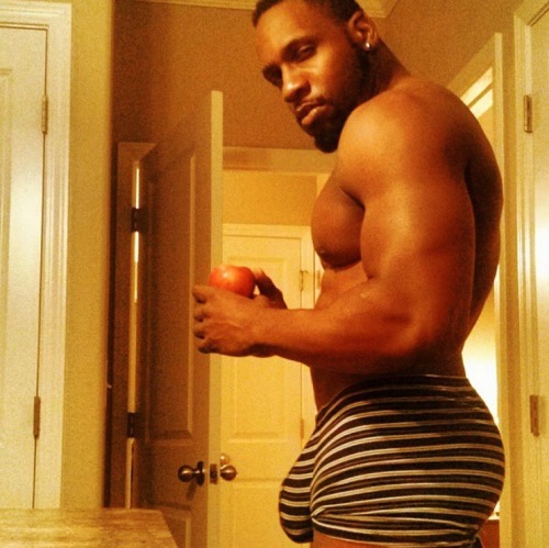 seeker310:  dragonz500:  IG Thot  Hot