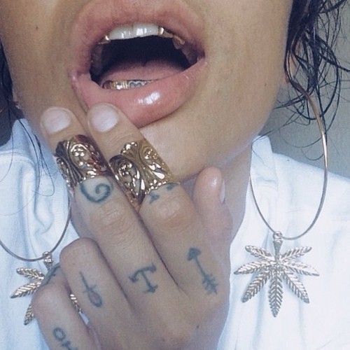 yvngxlife:  blackqueen100:  $ ~ $ ~ $  ☯γųŋɠ ɠɧεŧŧσ ☯