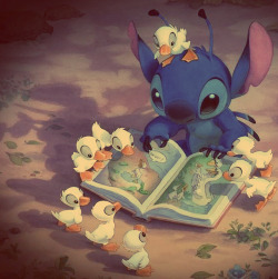 definitionofdisney:  If you love Disney you must follow this blog! 