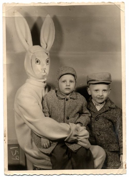 itsiesha:  kalidonn:  jenesaykwa:  christinaleannaruth:  jenesaykwa:  anothercleverjedimindtrick:  gethercookies:  creepiest easter bunnies  that last one  :(((  2nd to last one look like he on that shit  The kid or the bunny lmao  Bruh 
