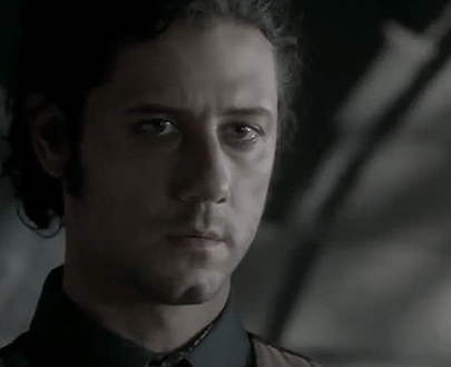 bakasara:4x05 :: Eliot looking at himself rejecting Q VS Eliot looking at Q