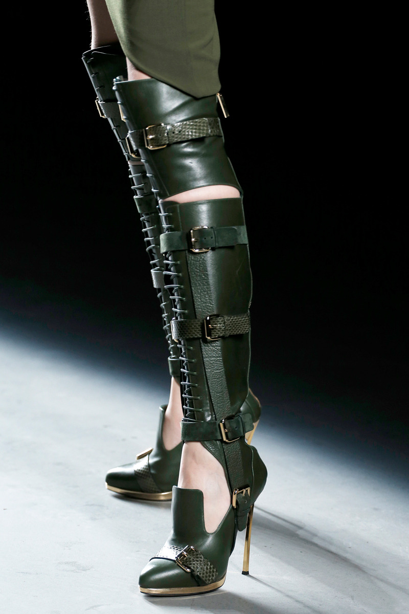 hawaii2newyork:   Hell on Heels. The shoes at Prabal Gurung could kill. No really.
