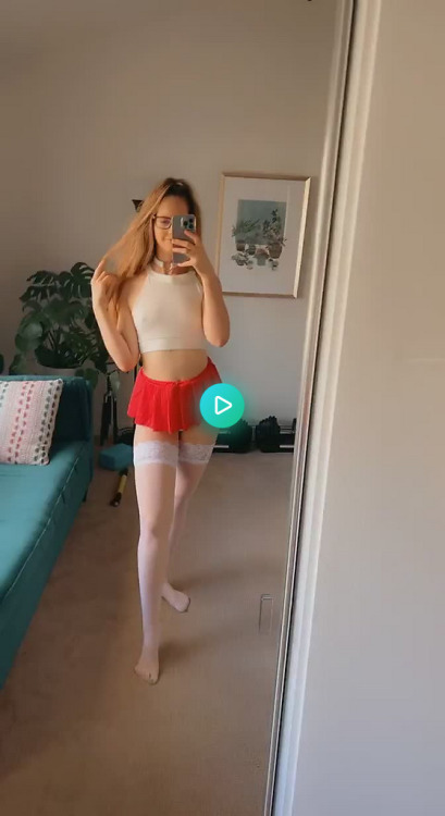 Tight little red skirt ❤️