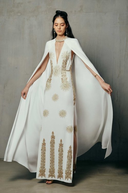 CUCCULELLI SHAHEEN’s LA SPADA CAPE