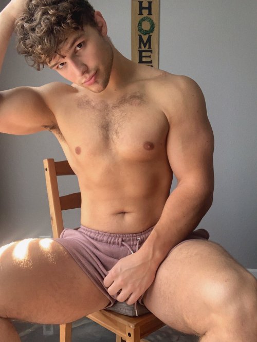 shorts-and-underwear:  lxscivia:  Cory Shoff Follow me for more.   Yummmyyyyy 😜😜