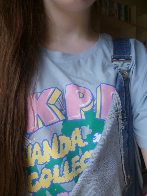 sailor-sloth:  teddykitten:  i finally wore the t-shirt i bought at kyary’s concert!! ٩(ˊᗜˋ*)و  you arE SO CUTE