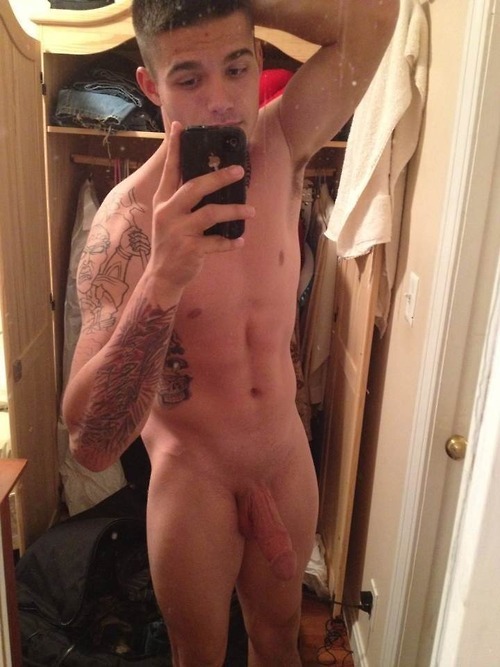 cockfriends:  More Cock Friends @ http://cockfriends.tumblr.com Handsome guy with a nice thick cock