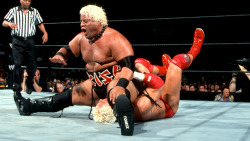 fishbulbsuplex:Rikishi vs. Chuck