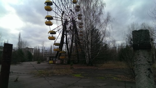 captainsuke:  pripyat 3 of 5 adult photos