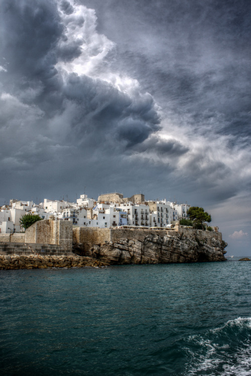 breathtakingdestinations:  Peñíscola - Spain (von Ruben Moreno Montoliu) 