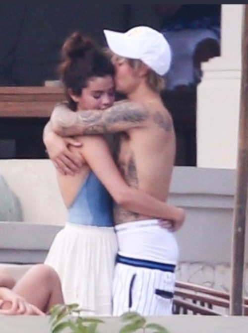 jelenatorsforever:Jelena❤