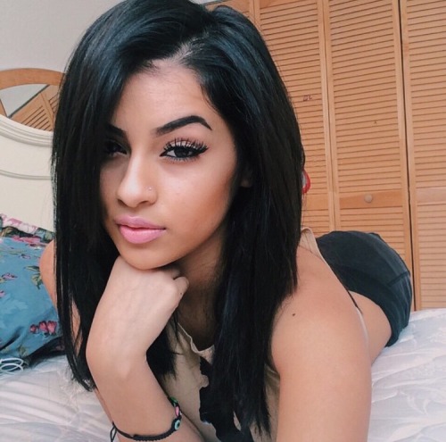 bombshellssonly:  @imlucerorios