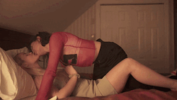 lezkissgifs:Summer of Mesa (2020)
