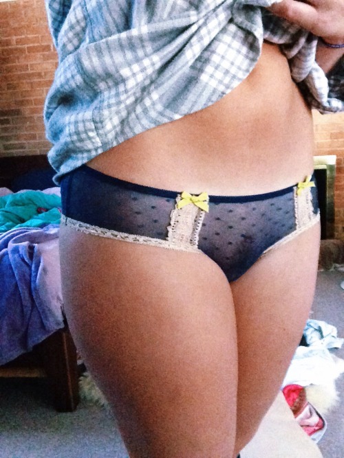 lookwhatsinmypanties:  moaningxx:  I like today’s undies. And today’s bum.  I like your panties 