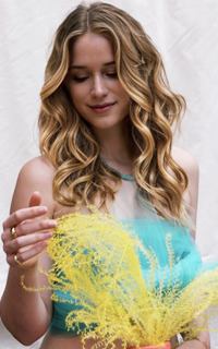 ELIZABETH LAIL - Avatar D71fde1c4e7275e130c3aa364b7adbb3140efb87