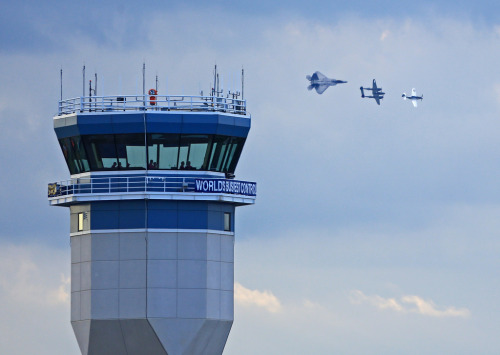 Miss out on Oshkosh this year? Yeah &hellip; me too, unfortunately. Loved this shot of the F-22, P-3