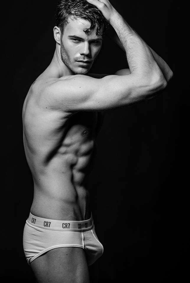 completelyfine:  Over 31,000 Completely Fine Followers.  Thank you for being one! http://completelyfine.tumblr.com/