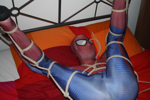 https://bondagebadboys.tumblr.com/post/115479528091