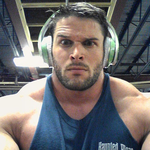 savagesquats:  manlypics:  Wesley Durden   All the goals…