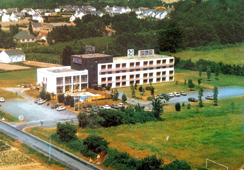 Carquefou, agglomération de Nantes. Hotel P.L.M.