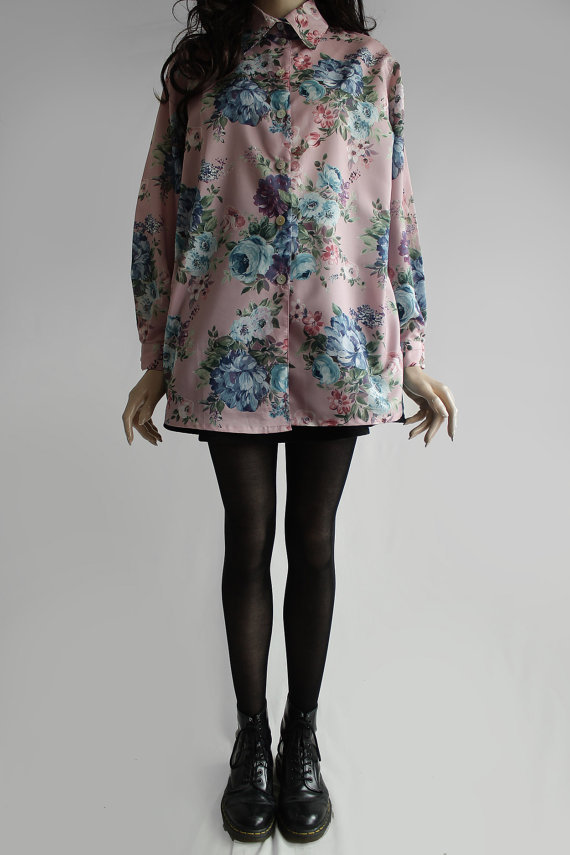 thegolddig:  1970s Vintage Floral Blouse(more information, more gold)