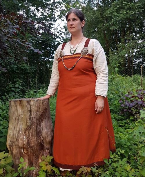 thoridsgewandung:Vielen lieben Dank für das tolle Foto liebe @kajaalice#vikingwoman #vikingspirit #
