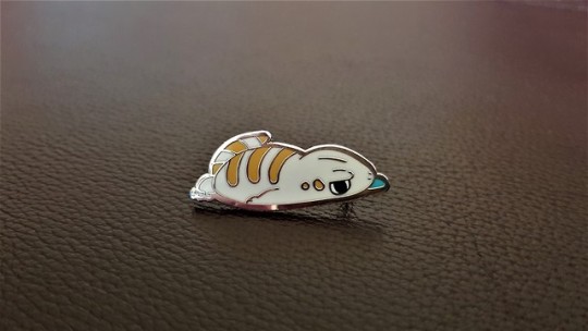 Spacedad, Blue Tongue Skink and Manmaru Seal Pins are now on general sale at my store! (There are also Leopard gekker pins,...