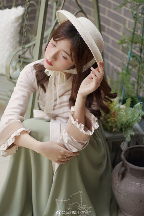 织羽集工作室  2018 Fall collection of hanfu-styled clothes