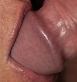 oursecretshots:  ….and lips around!!!!!!  Wish that was my cock