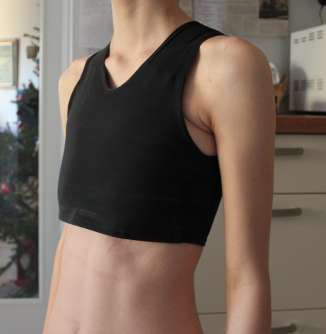 review gc2b binder on Tumblr: I got a gc2b (x) half binder in black and i'm  so happy with it. And it binds really well! i'm a DD and look at the