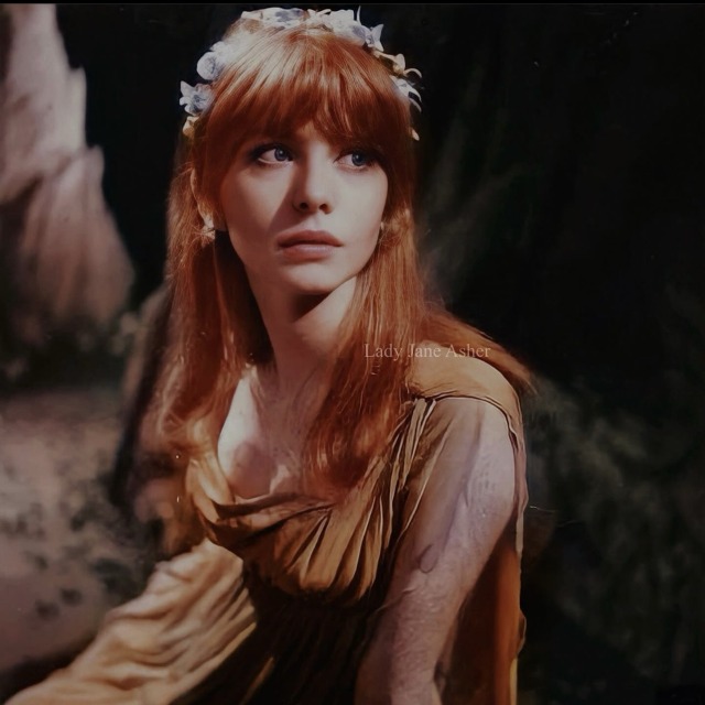 Stunning Jane Asher as Miranda for Tv series Tempo- The actor and the role. April 14th, 1968🌺🌺🌺
First picture my colourisation,...