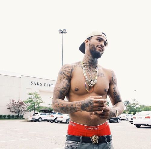 sydneyarlana:Dave East 😍