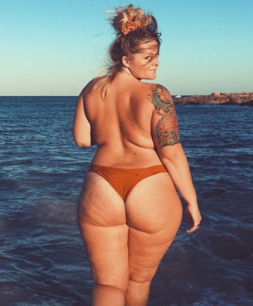 Fat booty perfection!