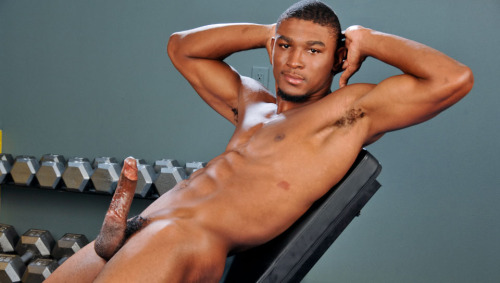 dominicanblackboy:  A hot naked moment in the gym with gorgeous hot I would love to fuck muscle ass and fat swallowable dick ATK Polish!😍😍😍😍😍