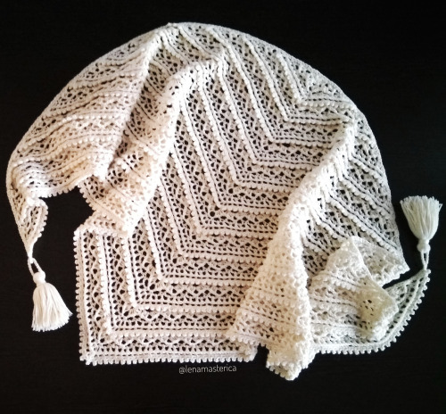 nestingtendencies: Emma Shawl by Elena Bojkova on Ravelry