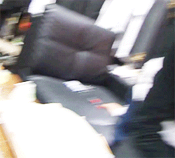 xosaranghaja:casually chilling on a fellow member’s lap