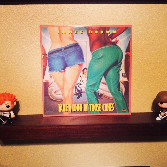 respinit:  James Brown - Take A Look At Those Cakes  …disco James…  #vinyl #vinylporn