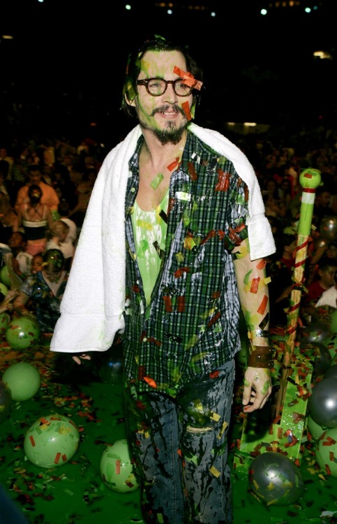 Behind the Scenes: A happy slimed Johnny Depp, 17 years ago, on April 2, 2005, after featuring and b