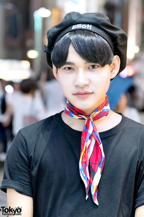 Tsuguki (18) and Noboru (20) on the street in Harajuku. Tsuguki is wearing Gentle Monster, Loewe, UN