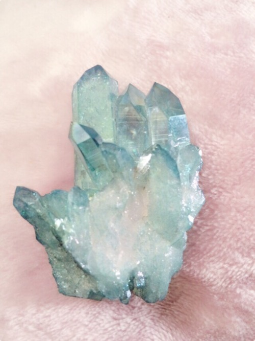 splatlingdeco: I just got this pretty aqua aura quartz in the mail today!!