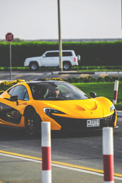 supercars-photography:  McLaren P1 in Dubai