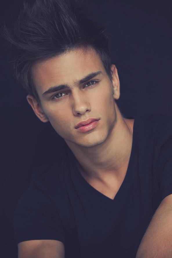 mrmhotguys:  http://mrmhotguys.tumblr.com/ Sergio Carvajal 