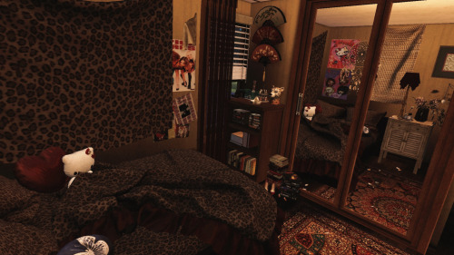 New Sim = Bedroom Photoshoot, Duh!