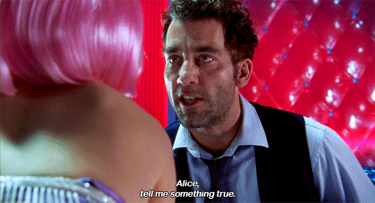 movie-gifs:CLOSER (2004) dir. Mike Nichols